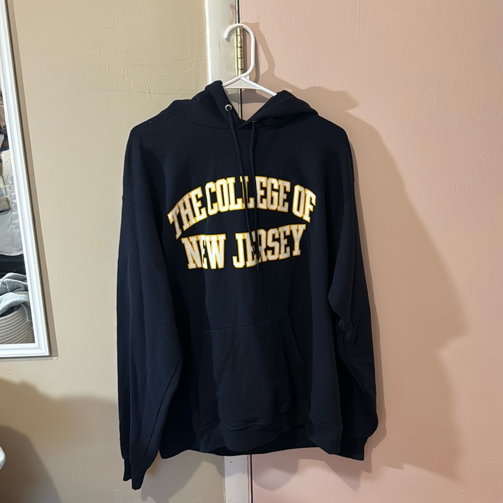 The College Of New Jersey Sweatshirt! Size XL!